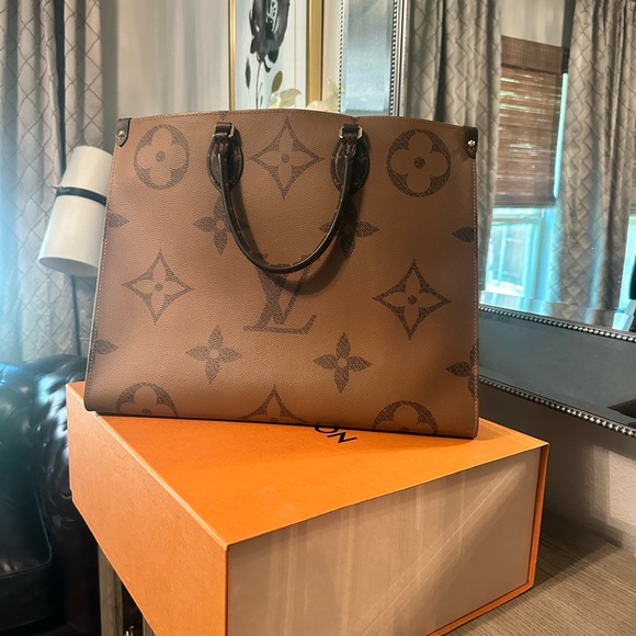 Louis Vuitton Tan Monogram Tote - Picture 1 of 5